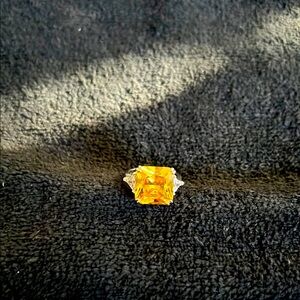 Large yellow Gemstone Ring